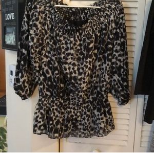 KENNETH COLE Off the shoulder blouse